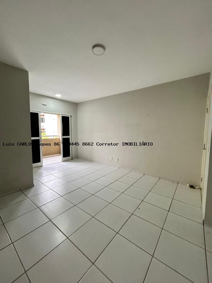 Apartamento à venda com 3 quartos, 77m² - Foto 1