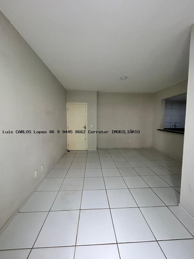 Apartamento à venda com 3 quartos, 77m² - Foto 3